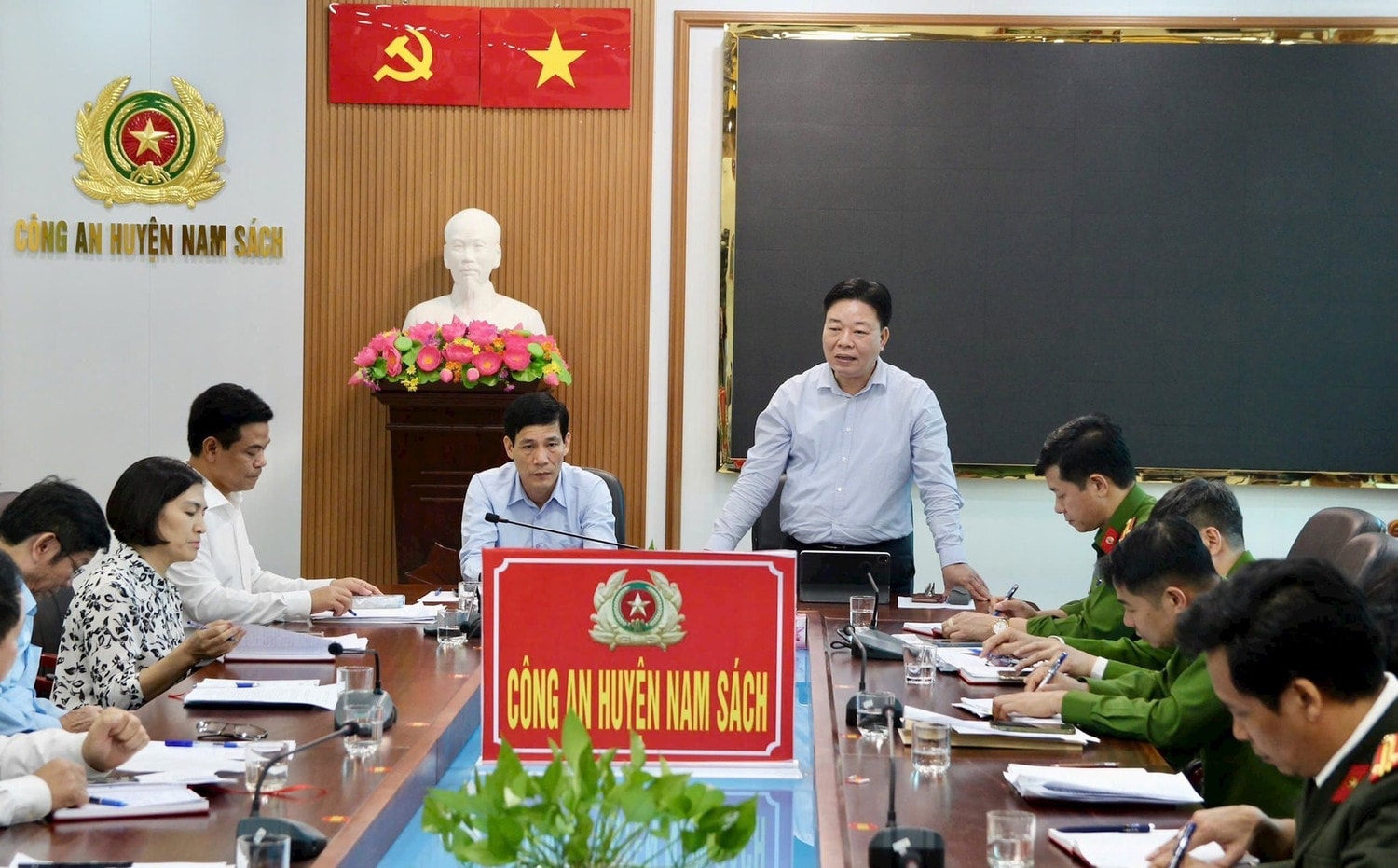 Toàn cảnh cuộc giám sát tại Công an huyện Nam Sách. Ảnh: Thành Đạt