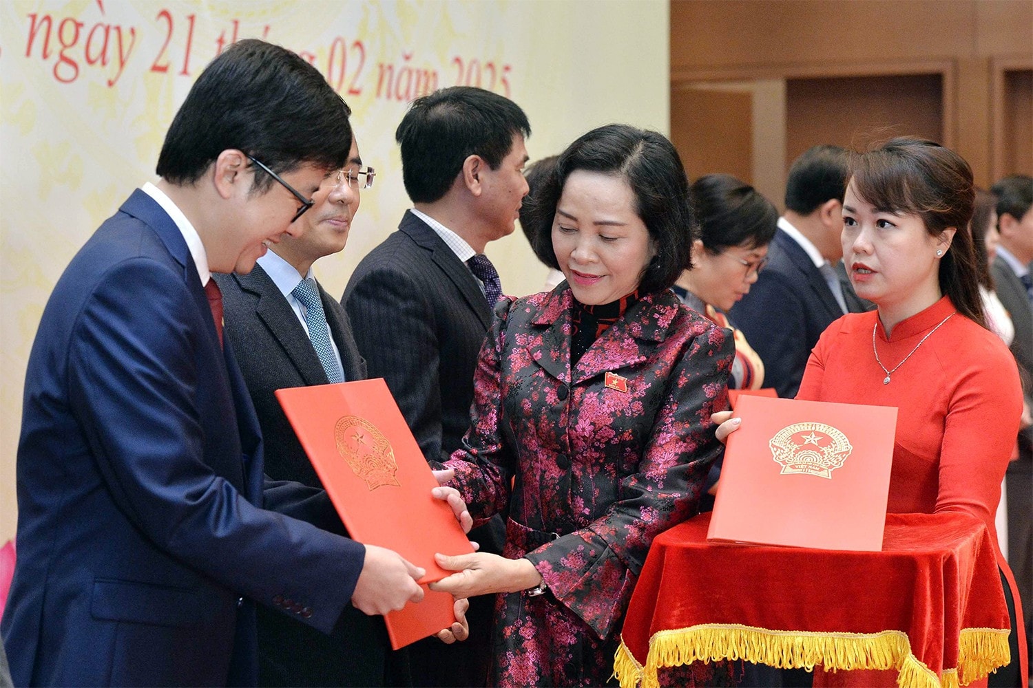 pctqh-nguyenthithanh-trao-a5.jpg