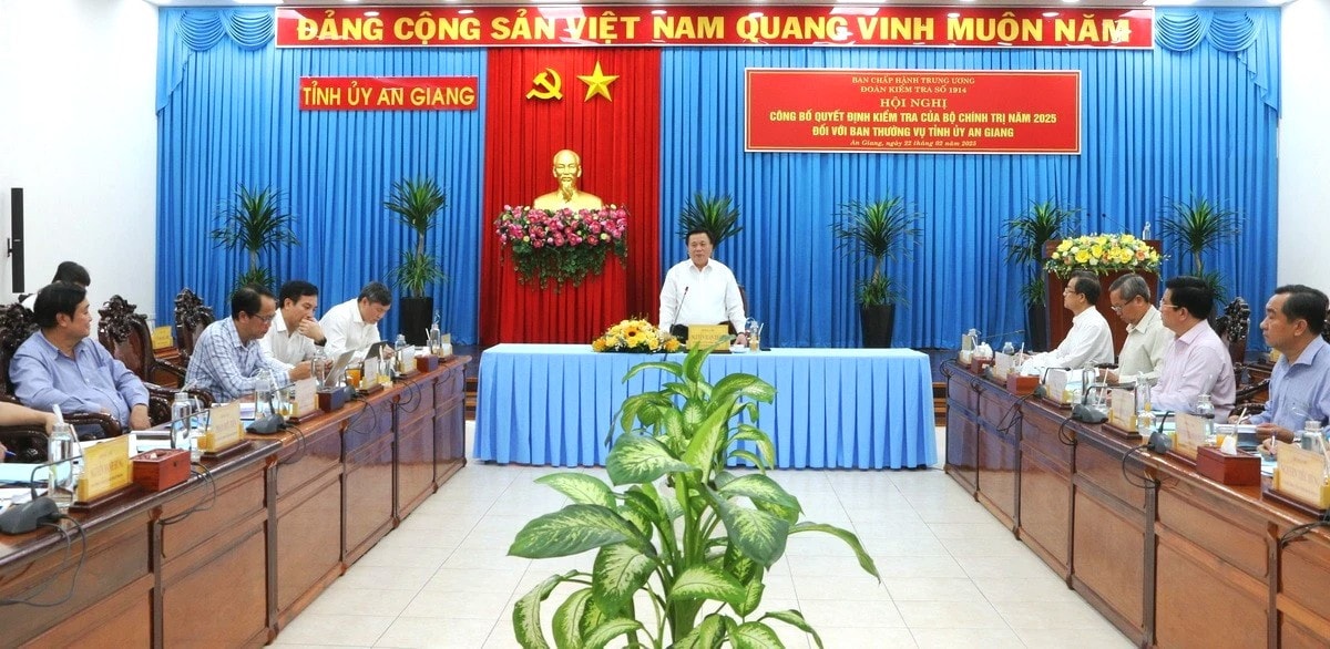 an-giang-bo-chinh-tri-copy.jpg