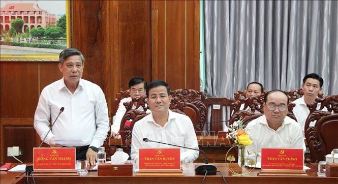 Bí thư Tỉnh ủy, Chủ tịch HĐND tỉnh Hậu Giang Đồng Văn Thanh phát biểu