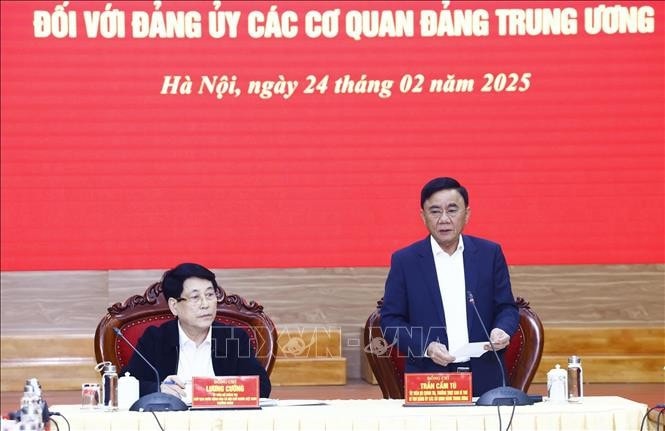 Ủy viên Bộ Chính trị, Thường trực Ban Bí thư, Bí thư Đảng ủy các cơ quan Đảng Trung ương Trần Cẩm Tú phát biểu. Ảnh: Lâm Khánh/TTXVN