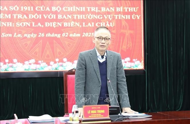Bí thư Trung ương Đảng, Chánh Văn phòng Trung ương Đảng, Trưởng Đoàn kiểm tra Lê Hoài Trung chủ trì hội nghị