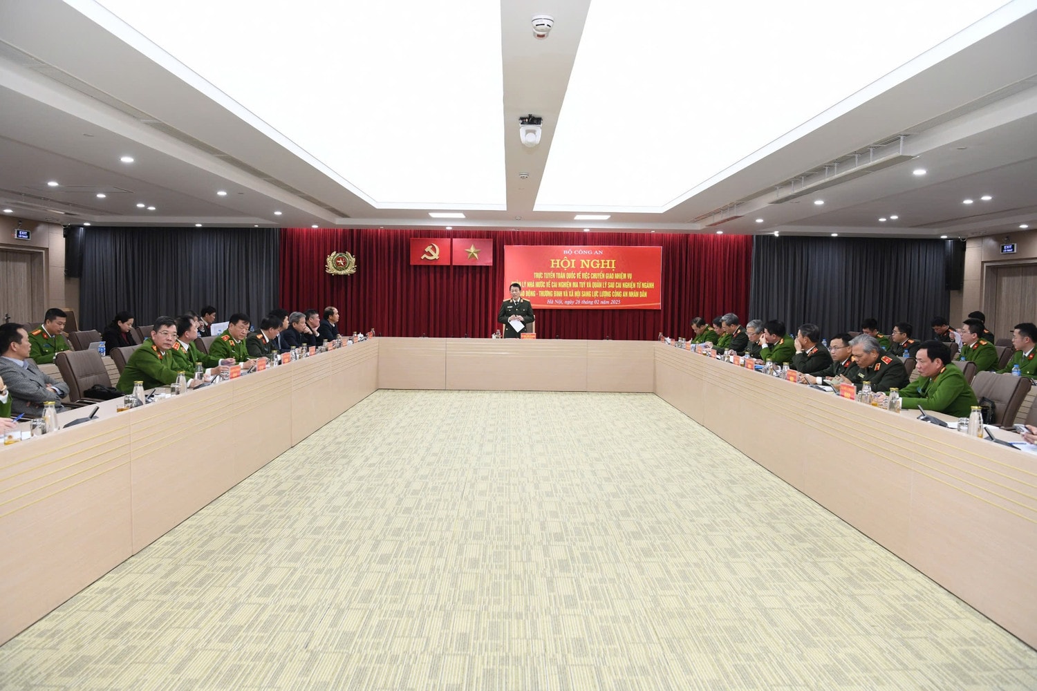bac-luogn-tam-quang.jpg