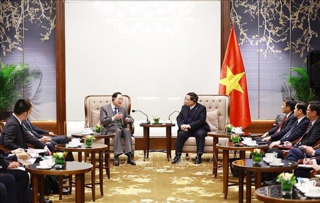 At the meeting between Prime Minister Pham Minh Chinh and Chinese Vice Foreign Minister Sun Weidong in Hanoi on February 26. (Photo: VNA) At the meeting between Prime Minister Pham Minh Chinh and Chinese Vice Foreign Minister Sun Weidong in Hanoi on February 26. (Photo: VNA)