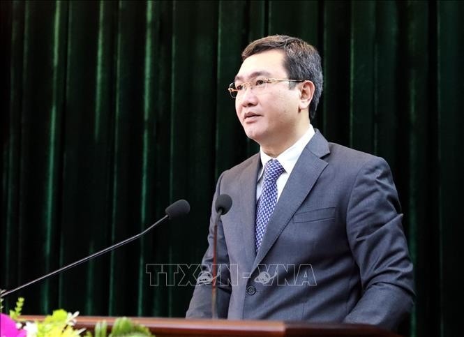 Tân Phó Bí thư Tỉnh ủy Lạng Sơn Nguyễn Cảnh Toàn phát biểu nhận nhiệm vụ.