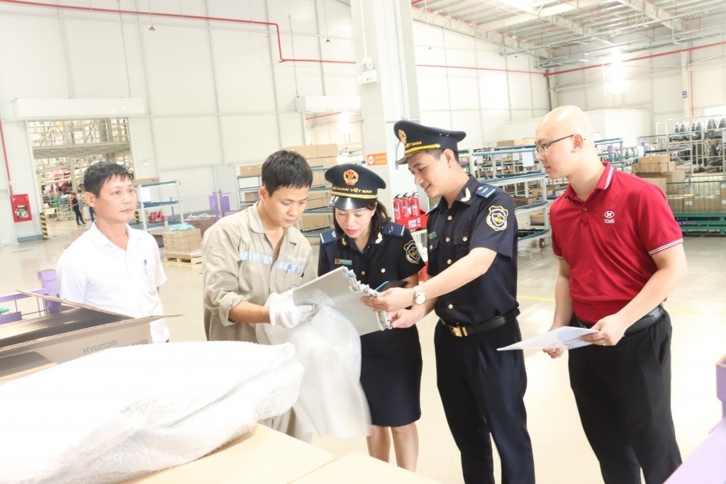 Từ 1.3, ngành hải quan chính thức vận hành theo mô hình tổ chức mới để nâng cao hiệu quả quản lý và giám sát. Ảnh: Hồng Nụ