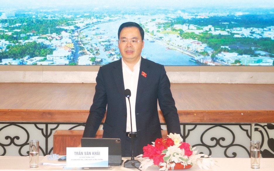 ĐBQH hoạt động chuyên trách tại Ủy ban Khoa học, Công nghệ và Môi trường Trần Văn Khải phát biểu. Ảnh: Nguyễn Tuấn