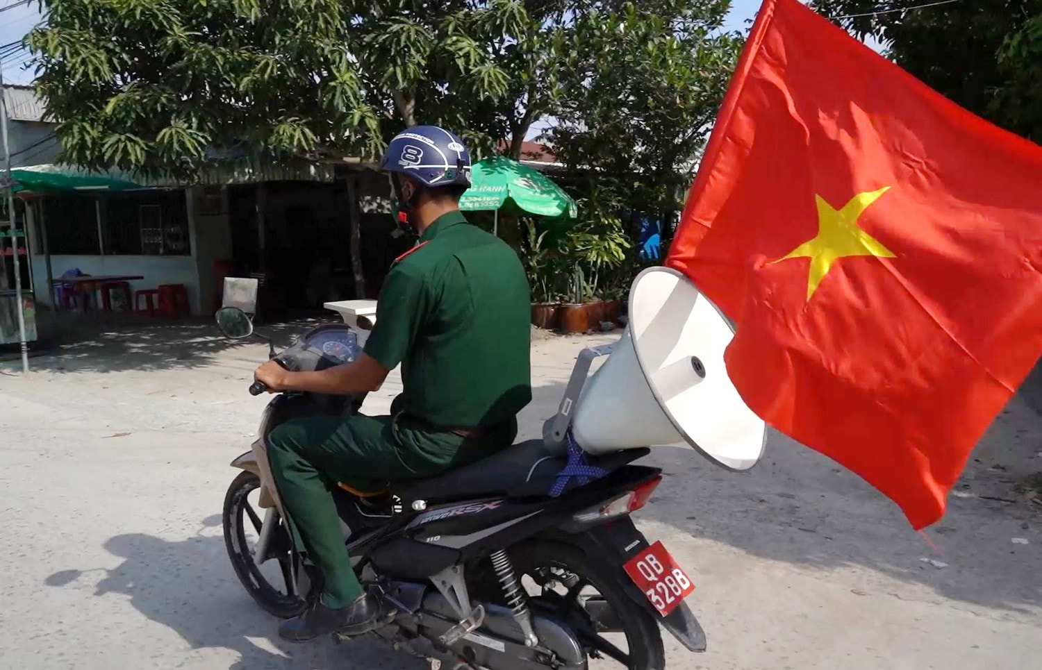 chiec-loa-bien-phong.jpg