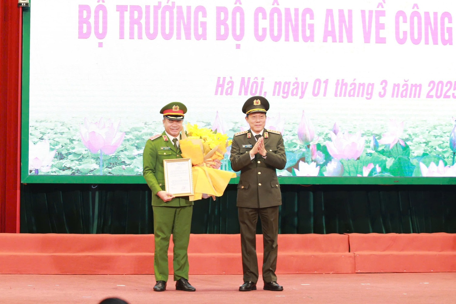 170944894ac9fb97a2d8.jpg