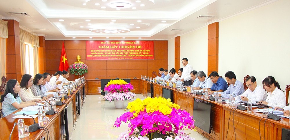 Quang cảnh cuộc giám sát. Ảnh: H. Châu