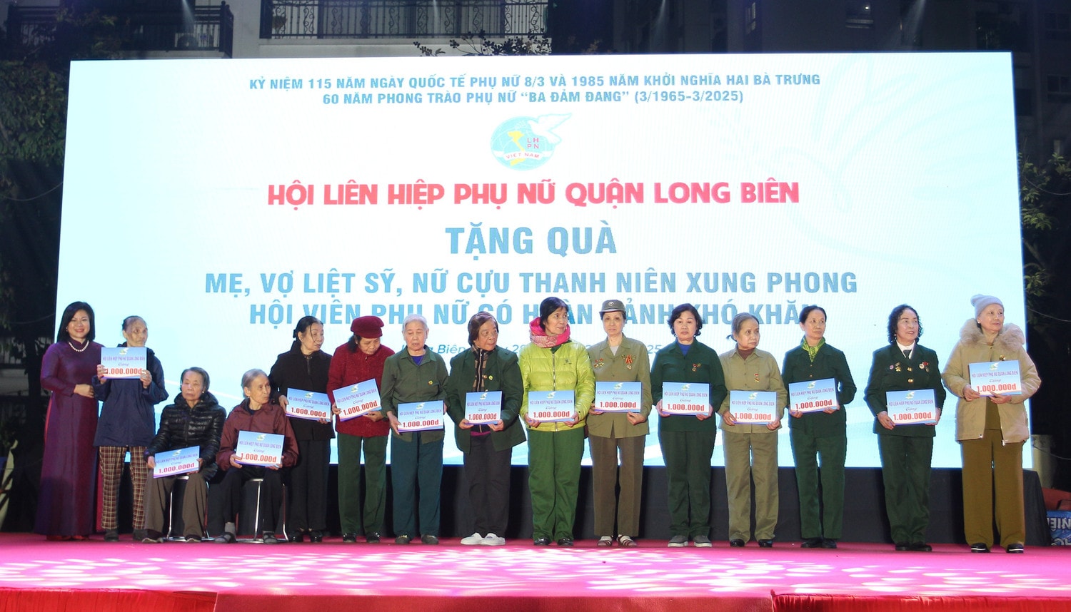 2822025-hanel-giao-luu-va-tang-qua-nhan-dip-ky-niem-60-nam-phong-trao-ba-dam-dang-qlong-bien-4.jpg