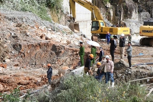 Authorities search for missing victims at the site of a work accident at Dak Mi 1 Hydropower Plant in the Central Highlands province of Kon Tum in December 2024. (Photo: VNA) vna.jpg