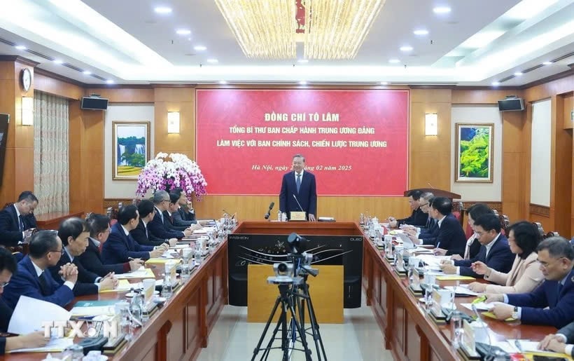 Tổng Bí thư Tô Lâm phát biểu chỉ đạo tại buổi làm việc với Ban Chính sách, chiến lược Trung ương, ngày 24.2.2025. Ảnh: Thống Nhất/TTXVN