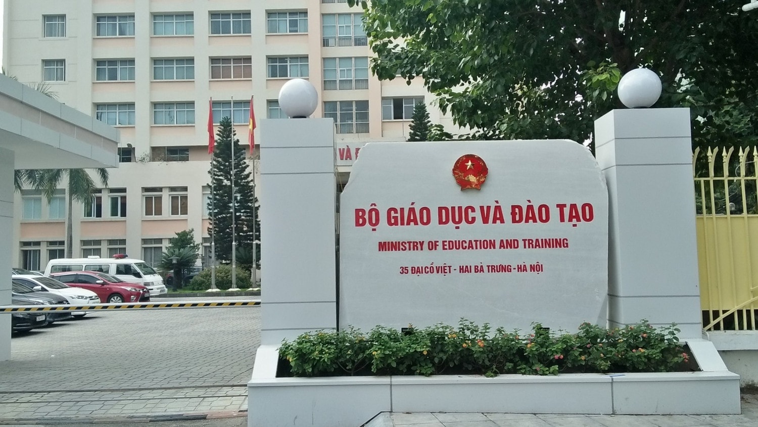 bgd-16849118818681667510301.jpg