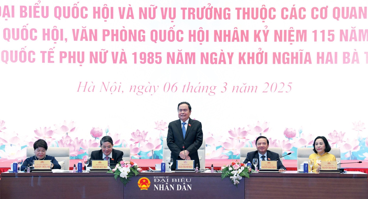 Chủ tịch Quốc hội Trần Thanh Mẫn phát biểu tại cuộc gặp mặt. Ảnh: Lâm Hiển