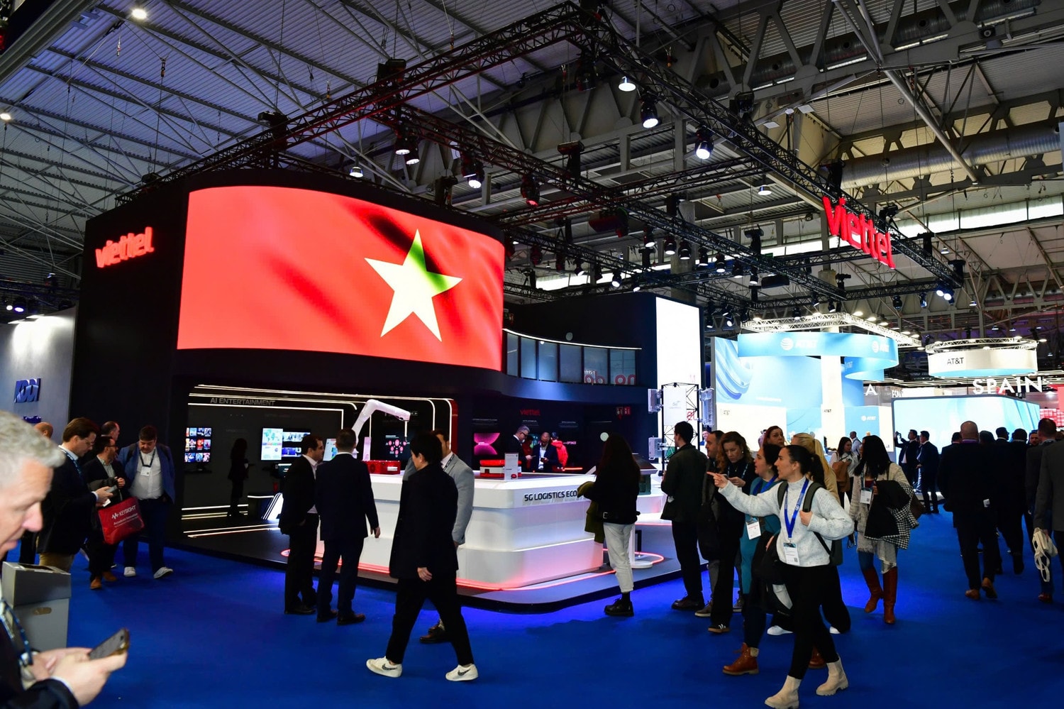 mwc-barcelona-2025-viettel-1.jpg