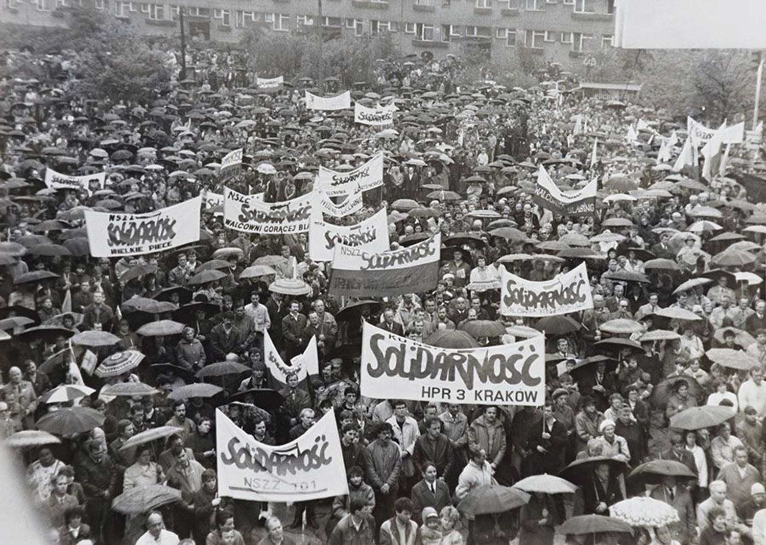 Biểu tình của Công đoàn Đoàn kết tại thành phố Kraków, Ba Lan, tháng 5.1989. Ảnh: Tư liệu