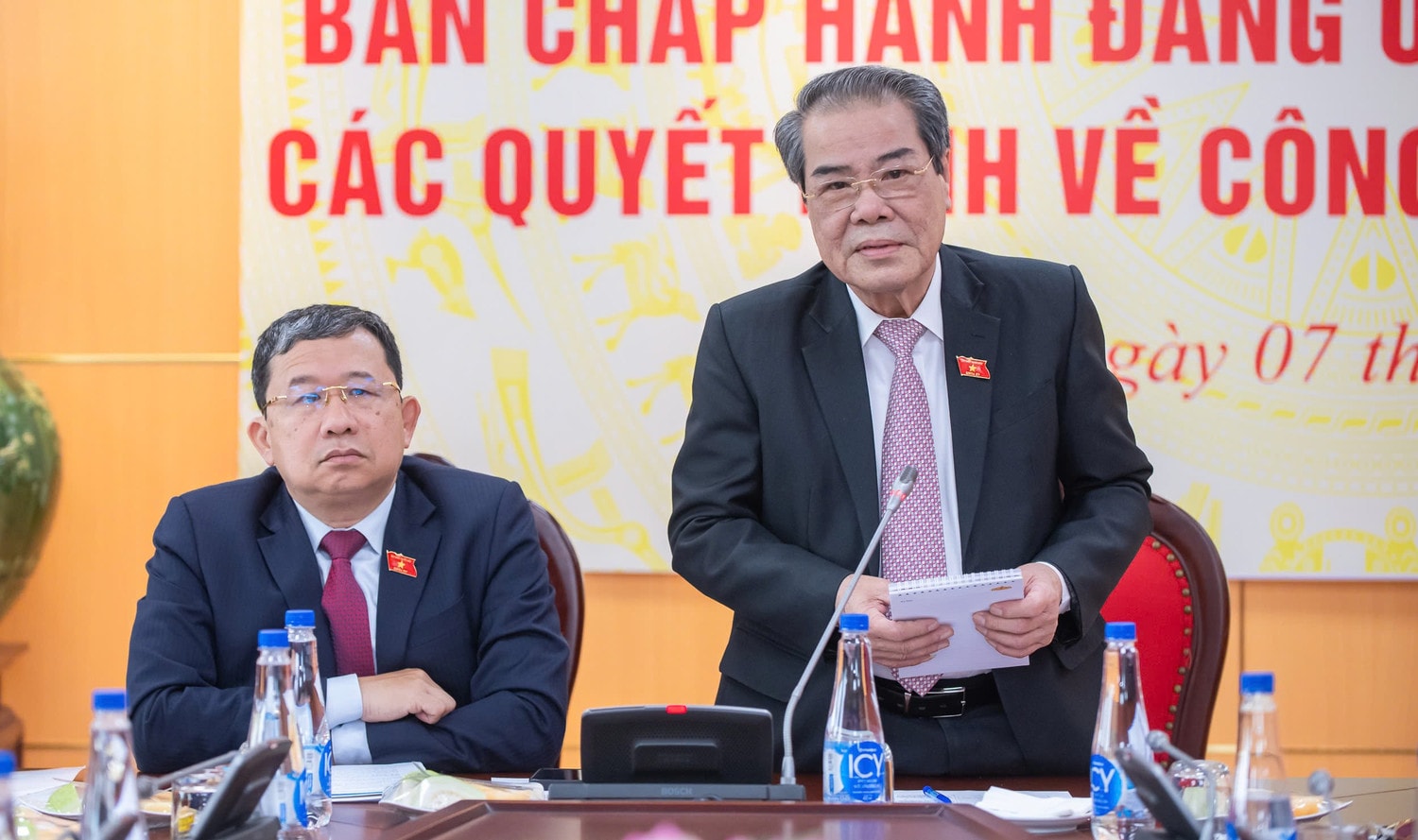 Chủ nhiệm Ủy ban Dân nguyện và Giám sát Dương Thanh Bình phát biểu