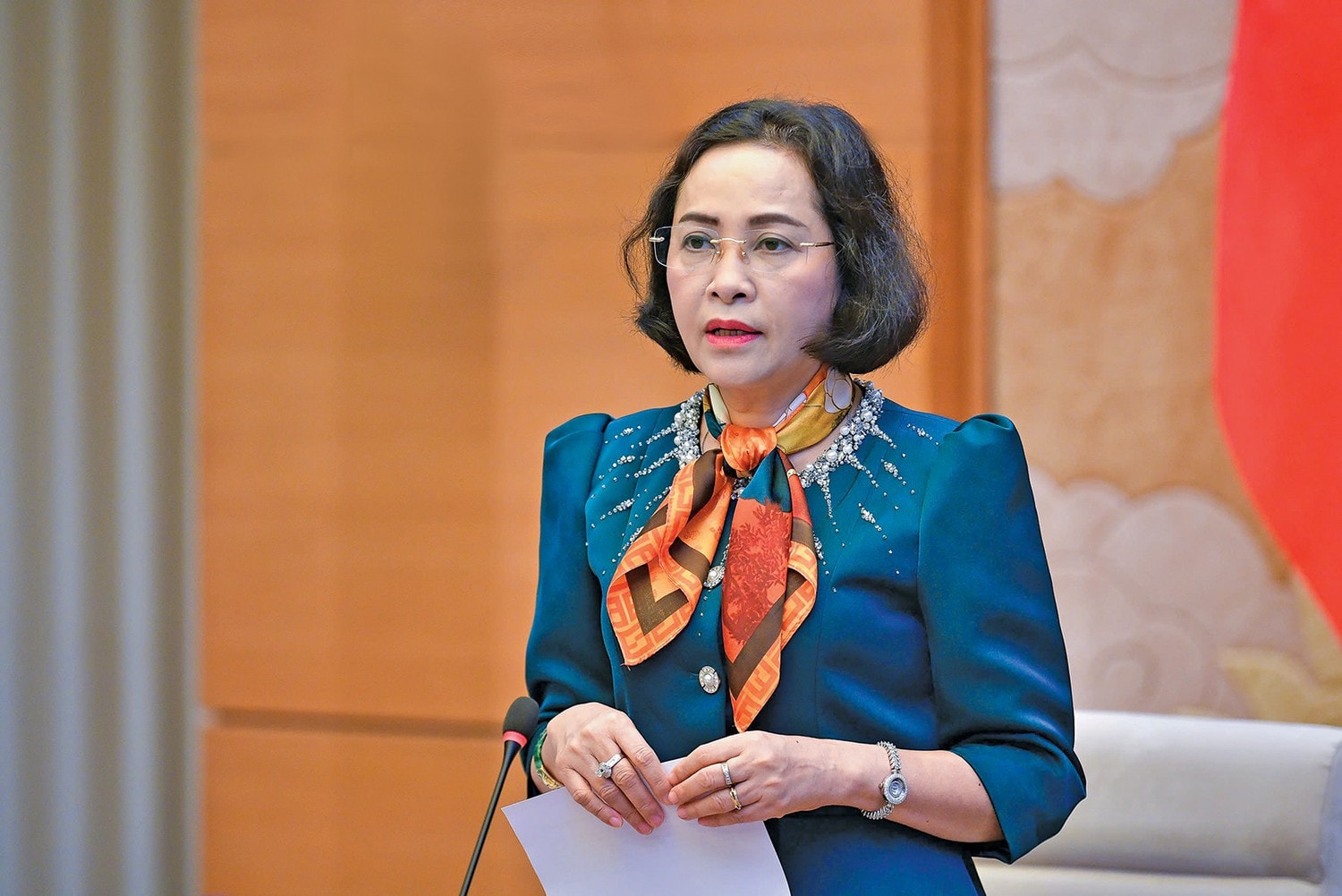 Phó Chủ tịch Quốc hội Nguyễn Thị Thanh - Trưởng đoàn giám sát của UBTVQH phát biểu chỉ đạo tại phiên họp
