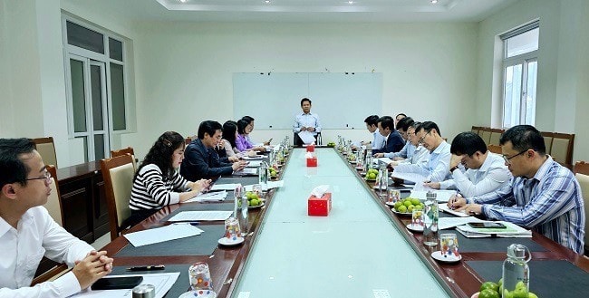 Đoàn giám sát làm việc với Sở Kế hoạch và Đầu tư tỉnh Quảng Bình