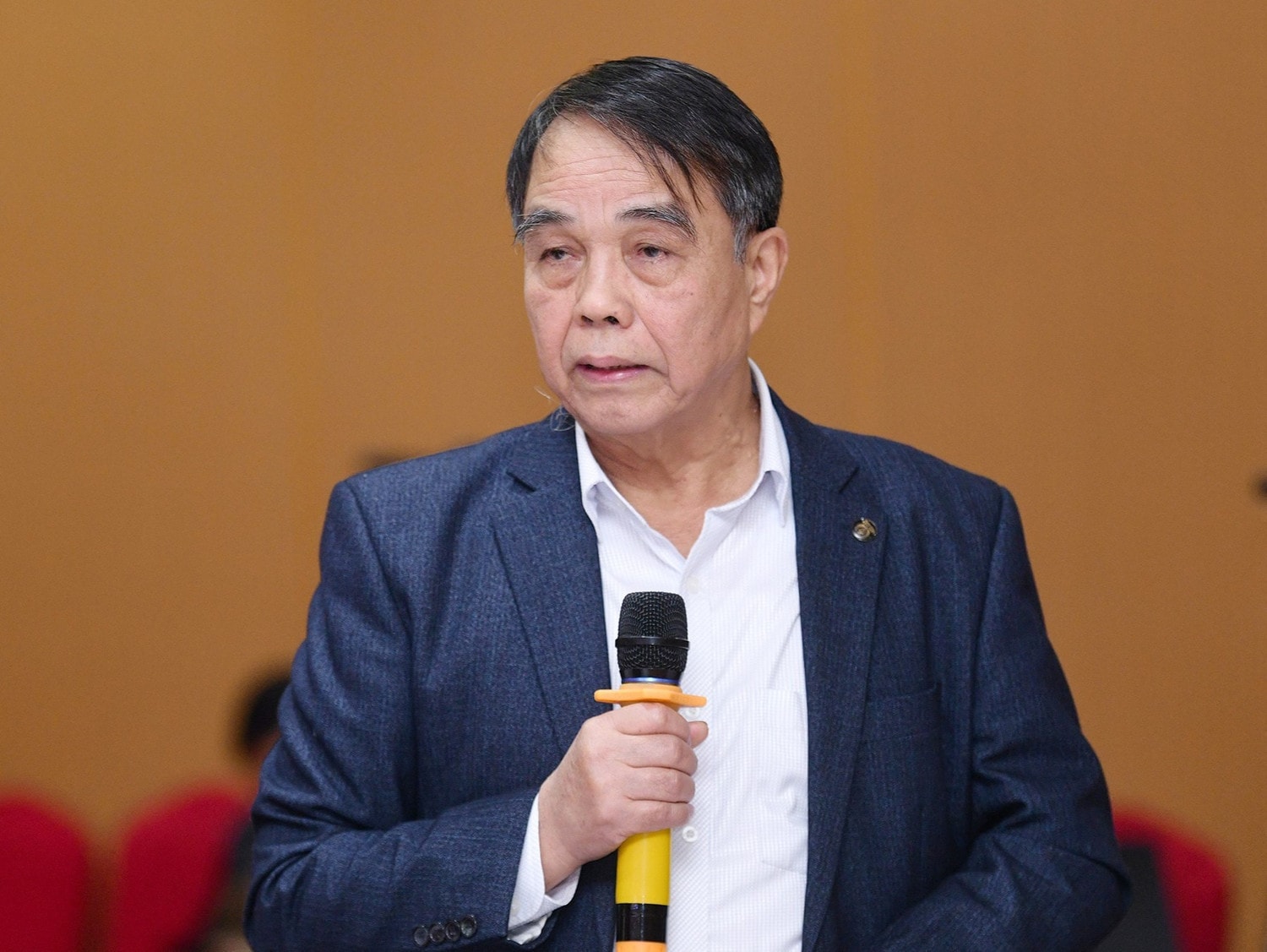 Nguyên Phó Chủ nhiệm Ủy ban Quốc phòng và An ninh Lê Việt Trường