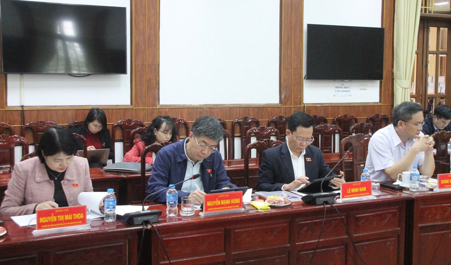 Các đại biểu dự cuộc làm việc