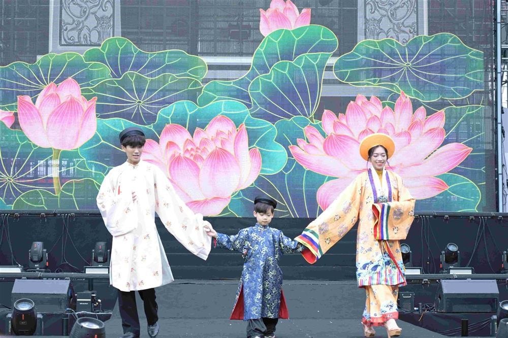 1-ao-dai-1.jpg