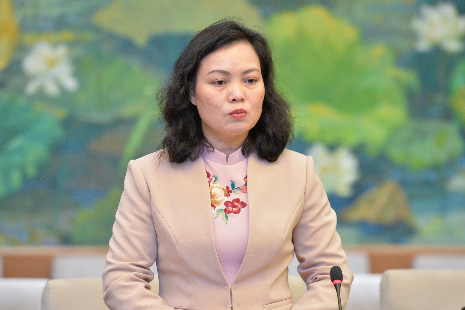 Phó trưởng Đoàn chuyên trách Đoàn ĐBQH tỉnh Bà Rịa - Vũng Tàu Huỳnh Thị Phúc phát biểu. Ảnh: Hồ Long