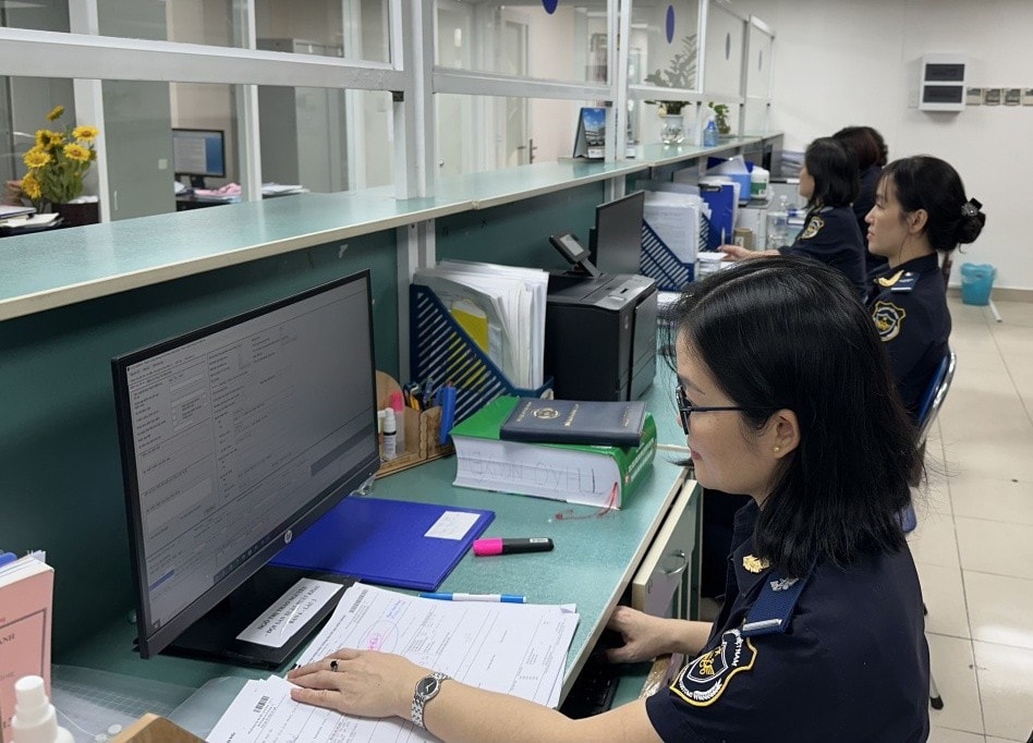 Chi cục Hải quan Khu vực II chủ động hỗ trợ nghiệp vụ khi thực hiện sắp xếp bộ máy. Ảnh: TH