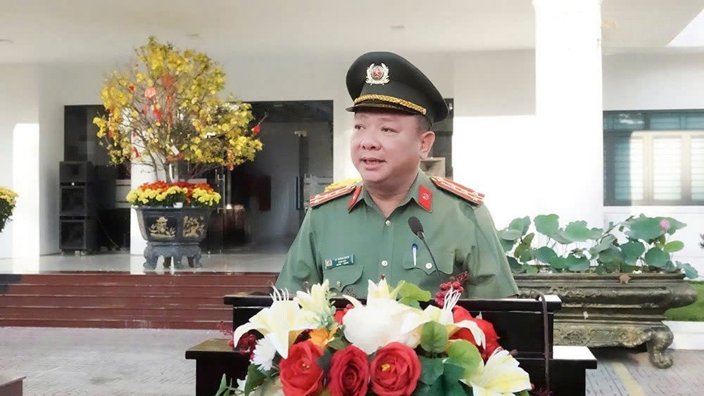 Với tinh thần gương mẫu, quyết liệt của người đứng đầu, đồng chí Giám đốc Công an tỉnh Bình Thuận cùng tập thể lãnh đạo, cán bộ chiến sĩ công an toàn tỉnh sẽ thực hiện hiệu quả nhiệm vụ trong kỷ nguyên mới. Ảnh: Thu Hường