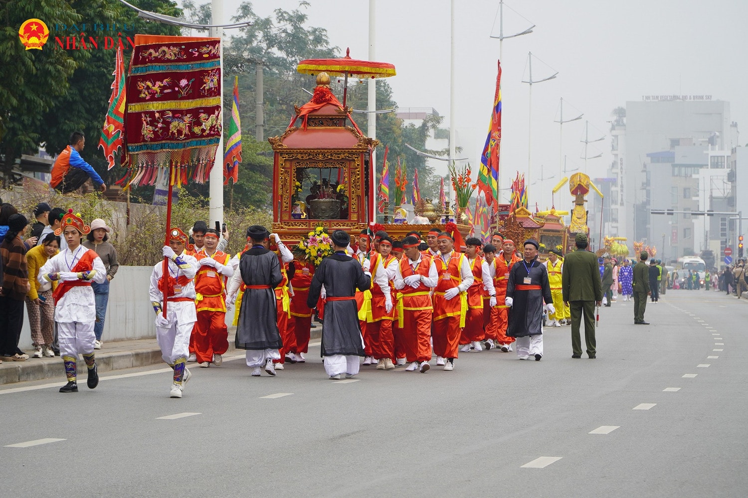 dinh-nhat-tan-tay-ho-2025-3.jpg