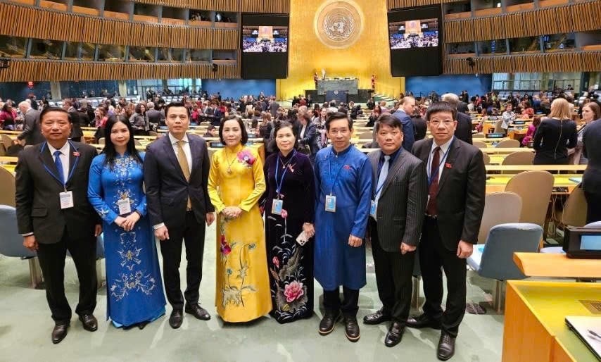 Phó Chủ tịch Quốc hội Nguyễn Thị Thanh và Đoàn đại biểu Việt Nam tham dự Khóa họp 69 của Ủy ban Địa vị Phụ nữ Liên Hợp Quốc tại New York, Hoa Kỳ. Ảnh: T. Cường