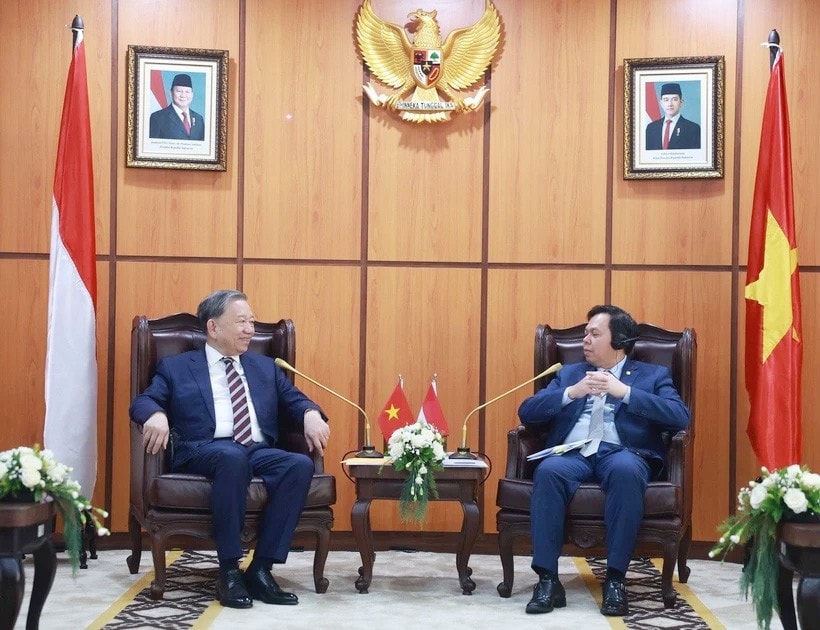 Tổng Bí thư Tô Lâm hội kiến Chủ tịch Hội đồng Đại biểu địa phương Indonesia Sultan Bachtiar Najamudin. Ảnh: Thống Nhất/TTXVN