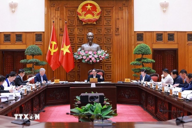 Thủ tướng Phạm Minh Chính chủ trì cuộc họp của Ban Thường vụ Đảng ủy Chính phủ về đề án sắp xếp các đơn vị hành chính. Ảnh: Dương Giang/TTXVN