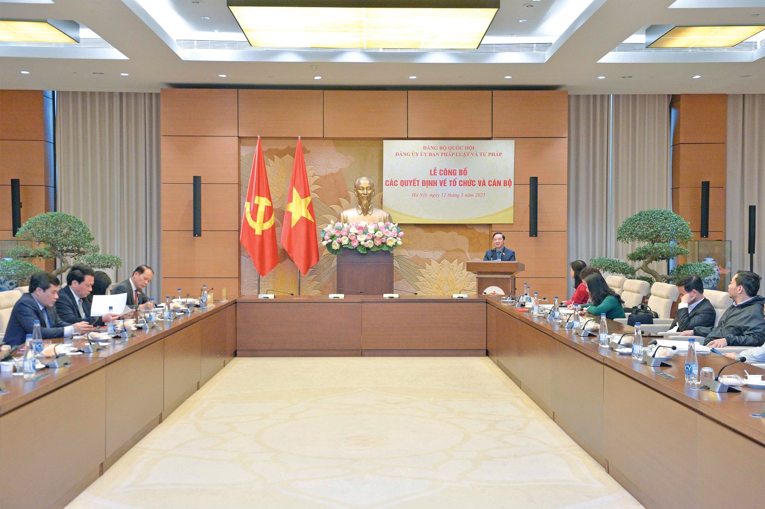cong-bo-qh11.jpg