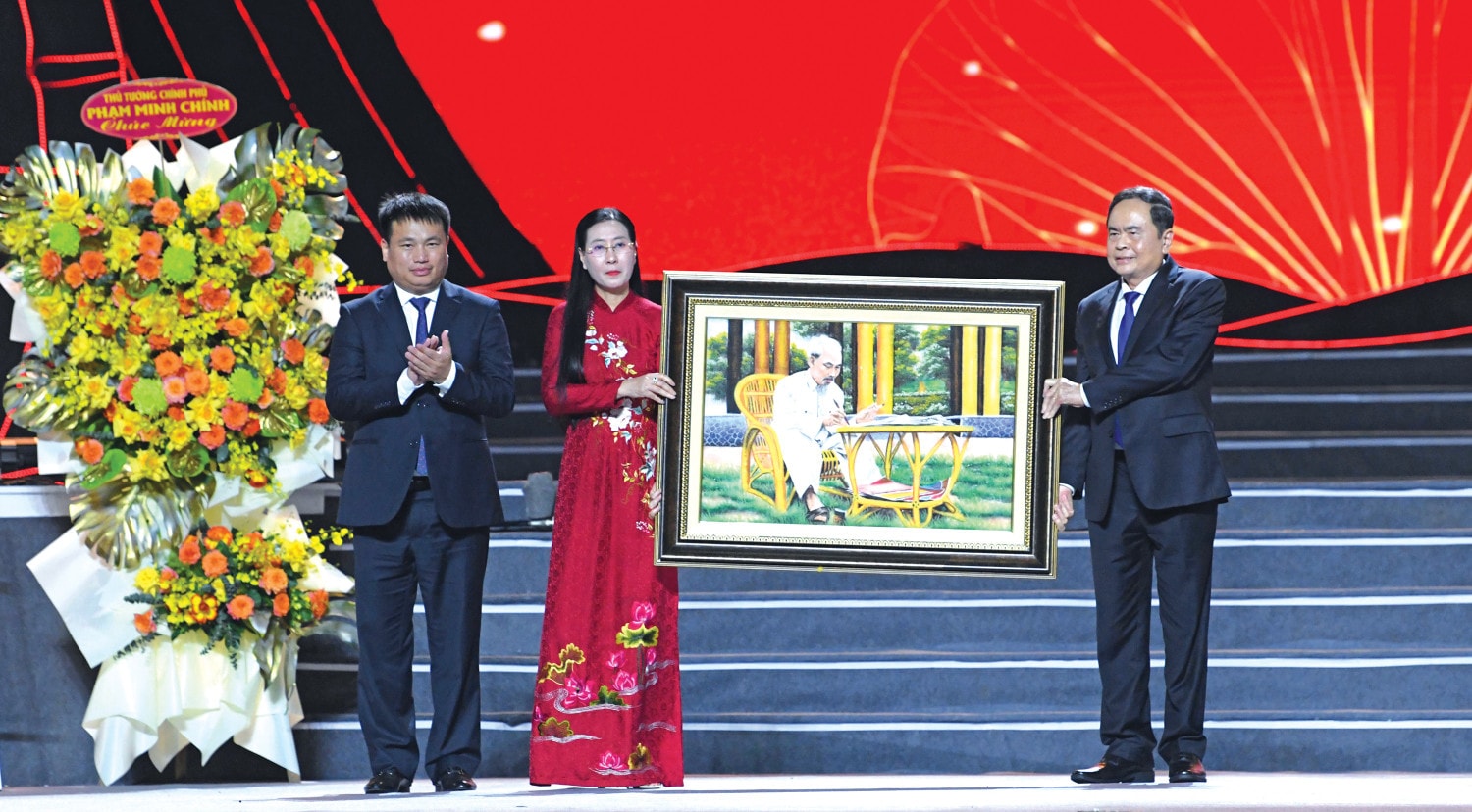 ctqh-tran-thanh-man3.jpg