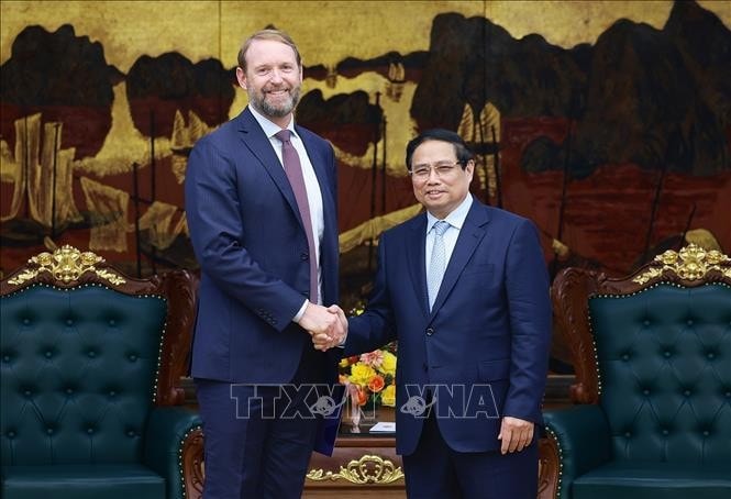 Thủ tướng Phạm Minh Chính tiếp Chủ tịch Tập đoàn Pacifico Energy Nate Franklin. Ảnh: Dương Giang/TTXVN
