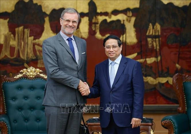 Thủ tướng Phạm Minh Chính tiếp Giám đốc các vấn đề quốc tế và chính phủ, cố vấn Chủ tịch Tập đoàn Điện lực Pháp (EDF) ông Erkki Maillard. Ảnh: Dương Giang/TTXVN