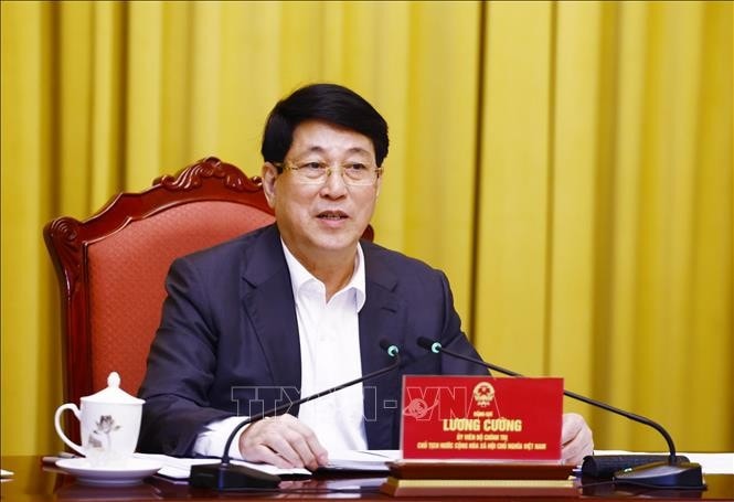 Chủ tịch nước Lương Cường làm việc với Văn phòng Chủ tịch nước về công tác quốc phòng, an ninh. Ảnh: Lâm Khánh/TTXVN