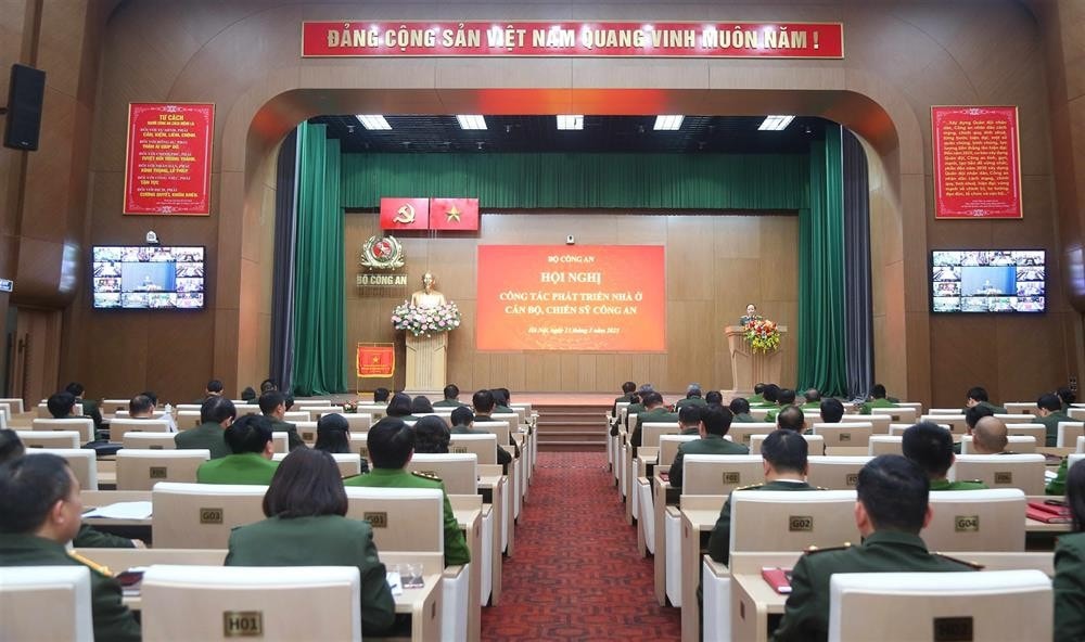 tc-hoi-nghi.jpg