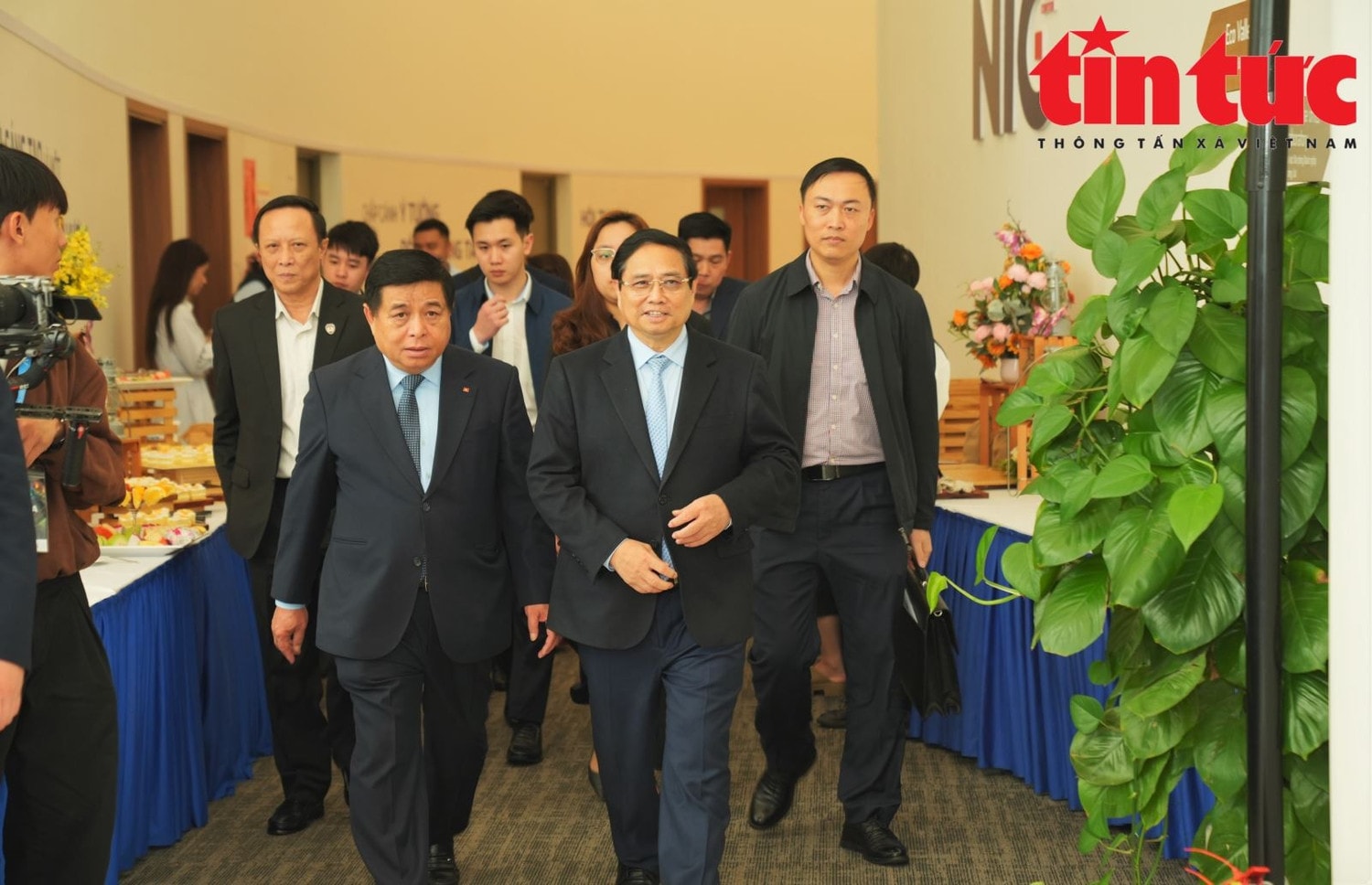 Thủ tướng Phạm Minh Chính dự Diễn đàn chính sách "Việt Nam chủ động phát triển ngành Công nghiệp bán dẫn và Trí tuệ nhân tạo trong kỷ nguyên mới".