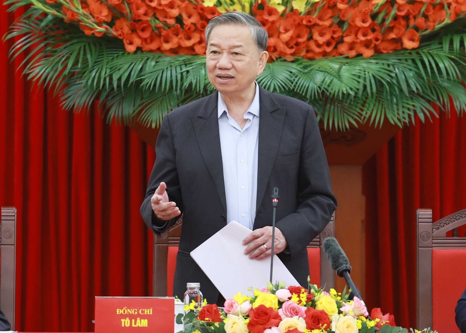 vna-potal-tong-bi-thu-to-lam-chu-tri-phien-hop-cua-tieu-ban-van-kien-dai-hoi-xiv-cua-dang-7914547.jpg