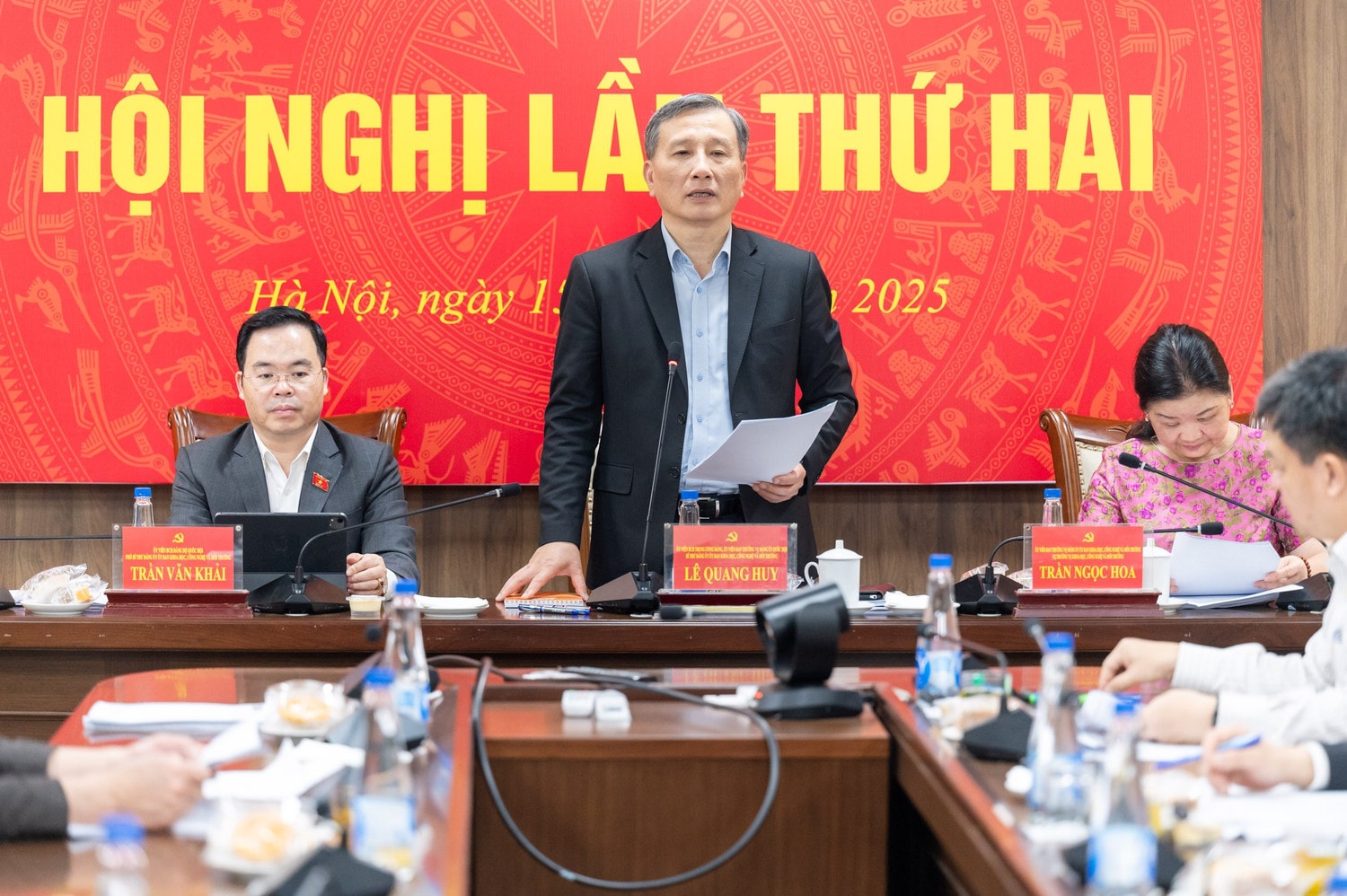 chu-nhiem-uy-ban-khoa-hoc-cong-nghe-va-moi-truong-le-quang-huy-phat-bieu-1.jpg