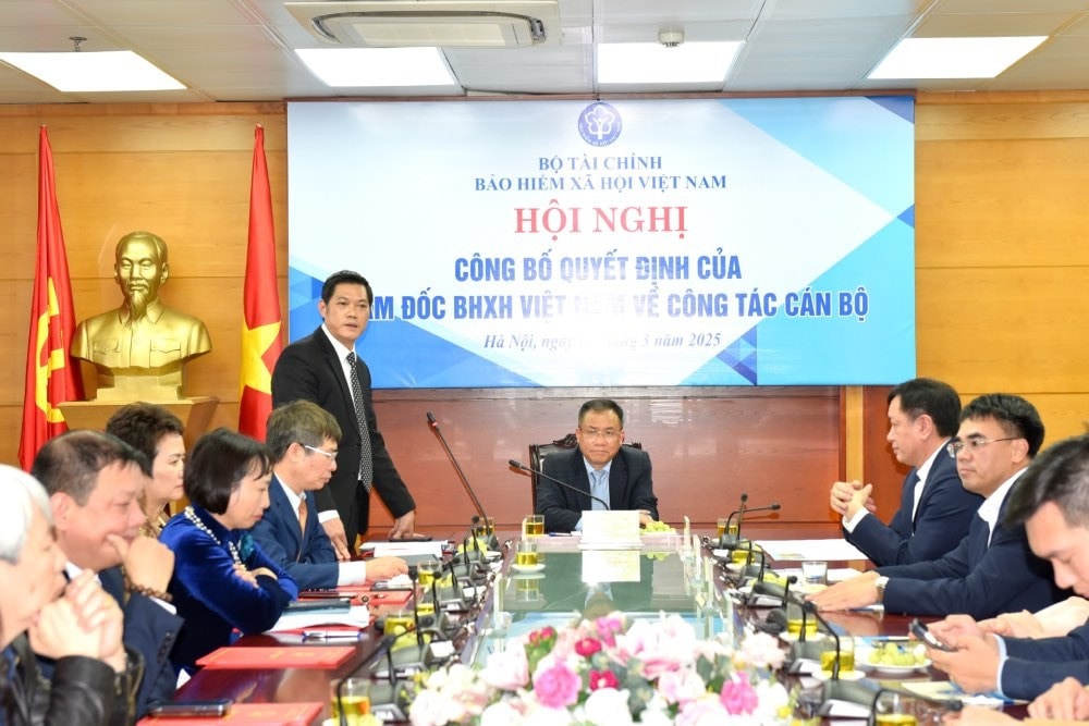 Giám đốc BHXH Khu vực I (Hà Nội) Nguyễn Ngọc Huyến phát biểu tại hội nghị.