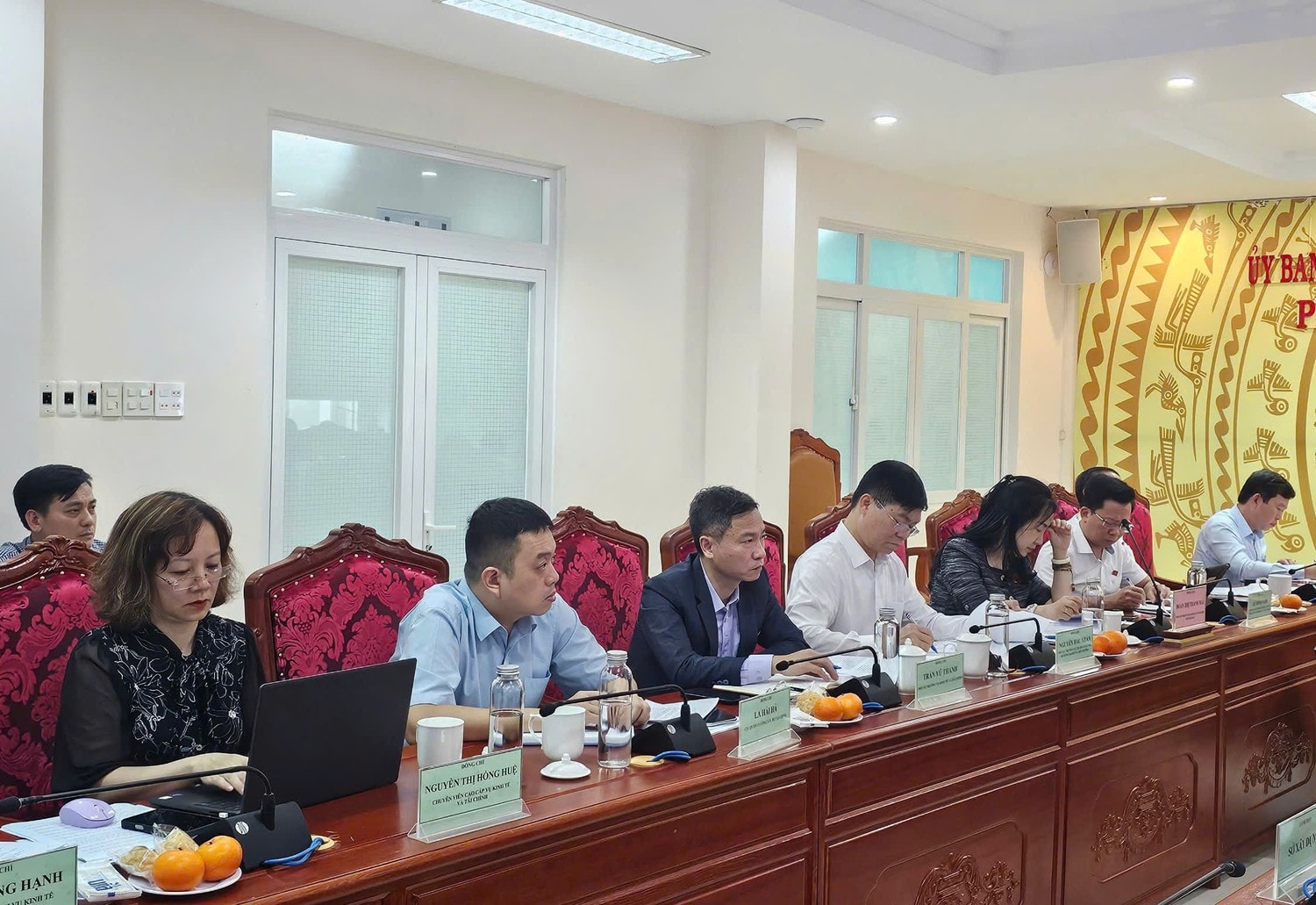 Các đại biểu dự cuộc làm việc