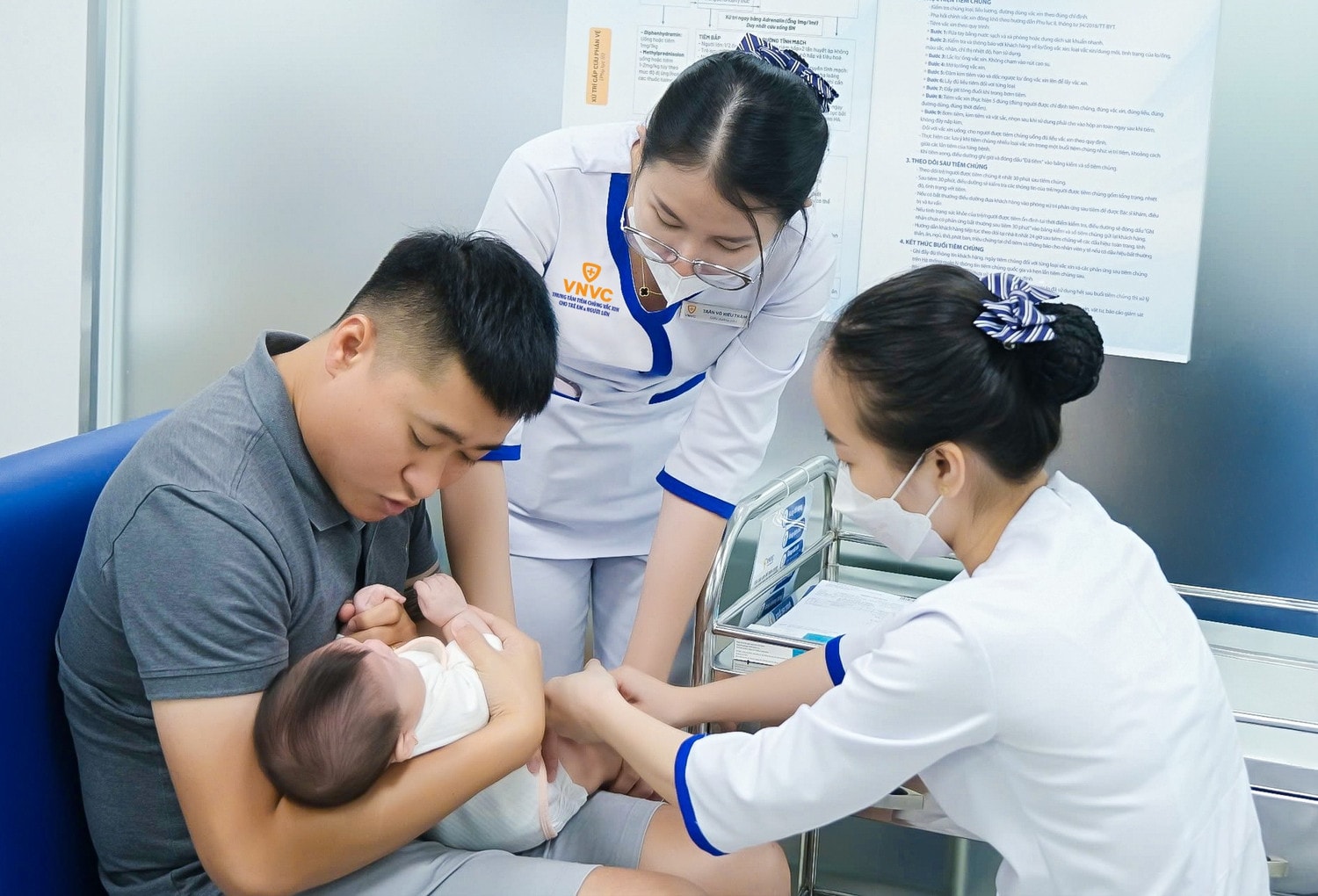 2tre-tiem-vaccine-tai-vnvc.jpg