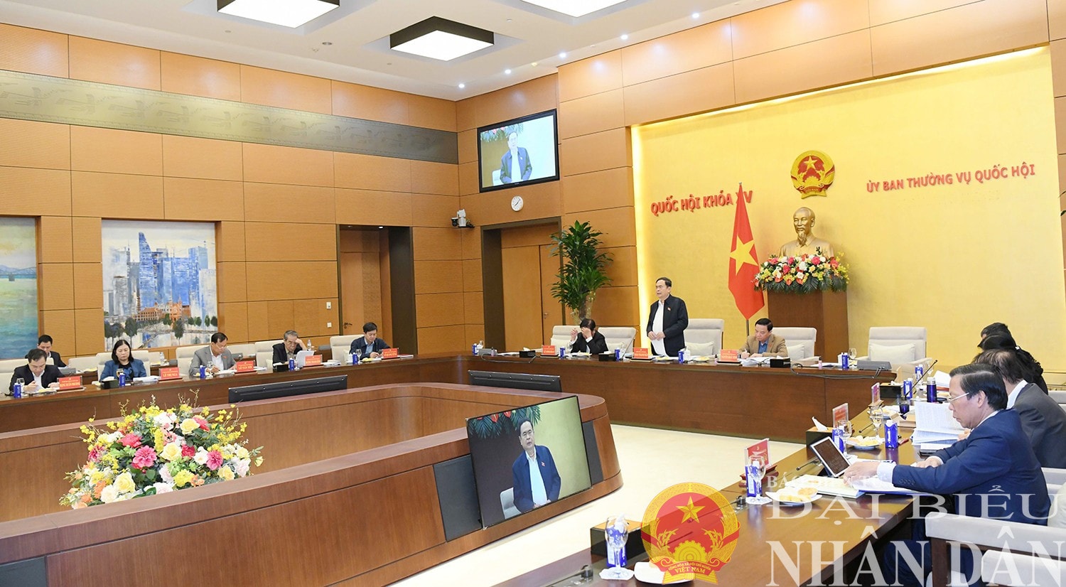 Quang cảnh phiên họp. Ảnh: Lâm Hiển