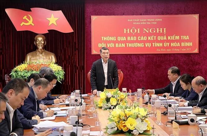 Bí thư Trung ương Đảng, Trưởng Ban Tổ chức Trung ương Lê Minh Hưng phát biểu tại buổi làm việc. Ảnh: Thanh Hải/TTXVN