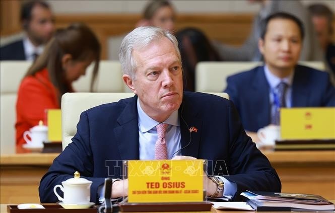 Chủ tịch kiêm Tổng giám đốc Hội đồng Kinh doanh Hoa Kỳ - ASEAN (USABC) Ted Osius phát biểu. Ảnh: Dương Giang/TTXVN