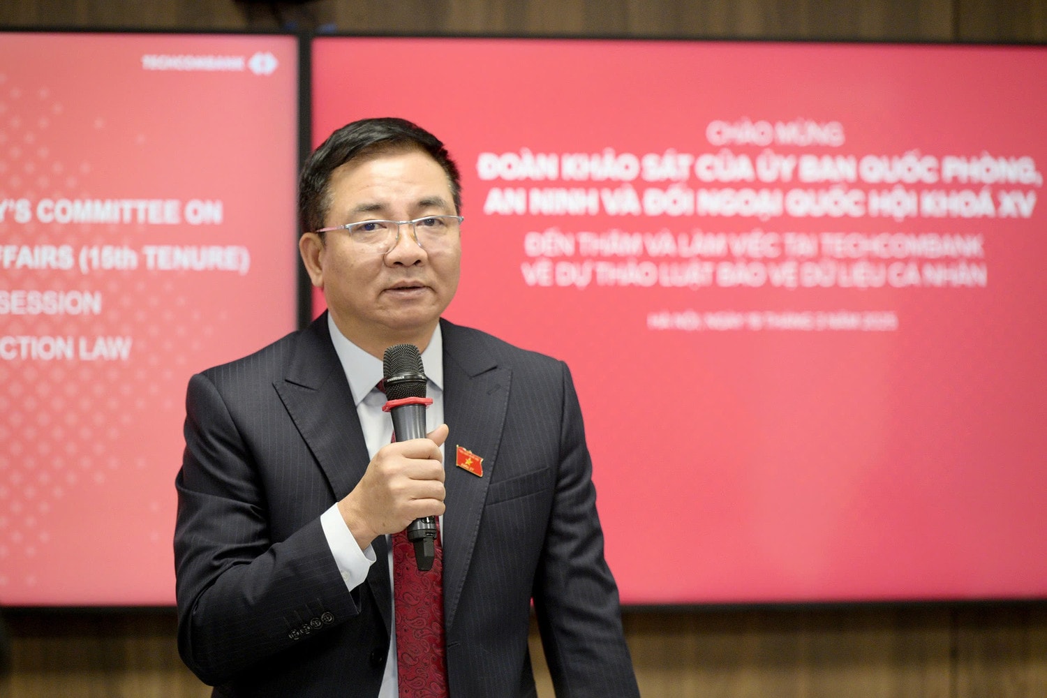 Phó Chủ nhiệm Ủy ban Quốc phòng, An ninh và Đối ngoại, Trung tướng Nguyễn Minh Đức phát biểu tại cuộc làm việc